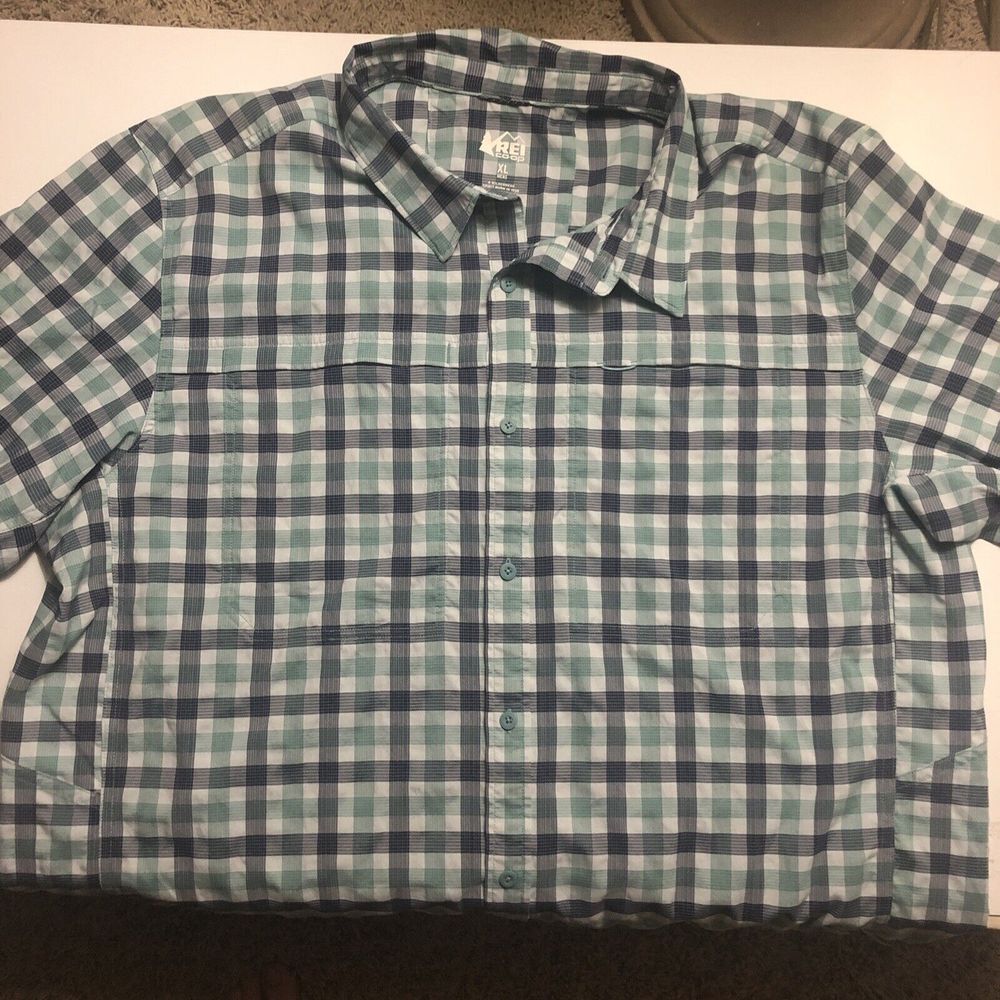 REI CO-OP Mens Short Sleeve Button Up‎ Shirt Size XL Vented Caped